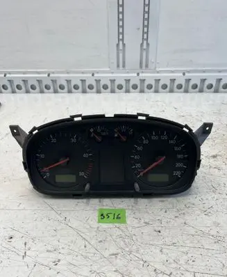Audi A6 S6 C5 4B Speedometer (instrument cluster) 88311300