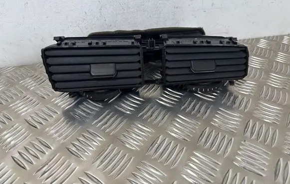 Volkswagen Golf VII Dash center air vent grill 5G1819728AC