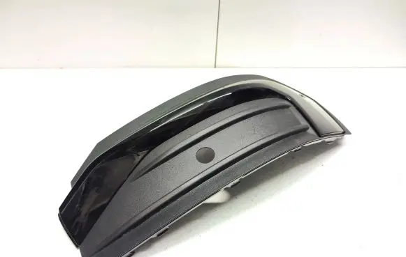 Rear bumper corner part panel trim