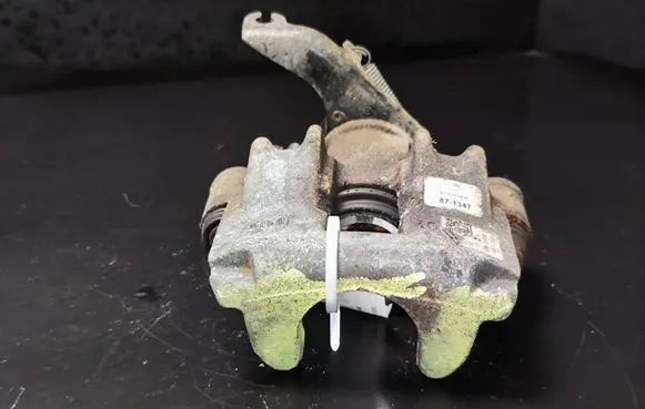 Iveco Daily 35.8 - 9 Rear brake caliper 504134583