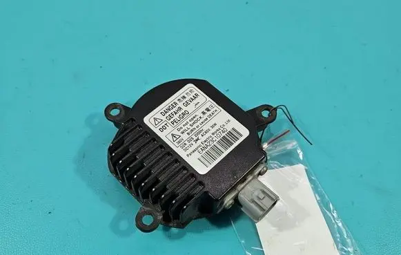Infiniti FX Headlight ballast module Xenon EANA23C10740 IMPRK1590183