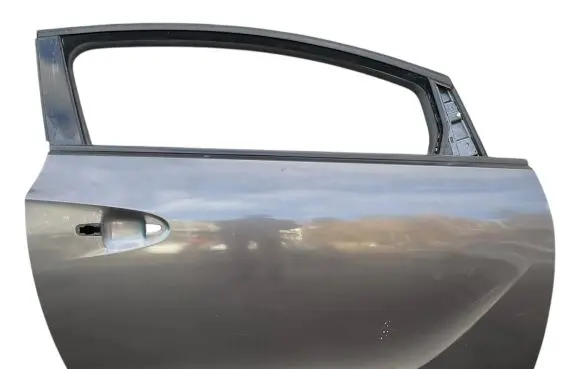 Door (2 Door Coupe)