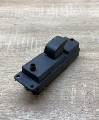 Mazda 3 I Electric window control switch 03123100