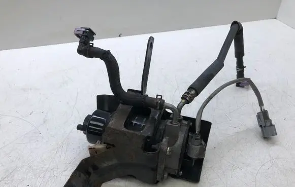 Mazda CX-3 Fuel filter housing 