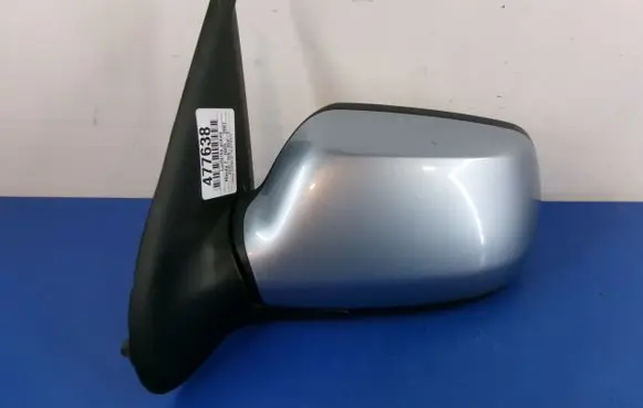 Mazda 2 Front door electric wing mirror