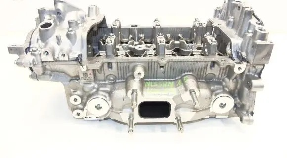 Nissan X-Trail T33 Engine head 