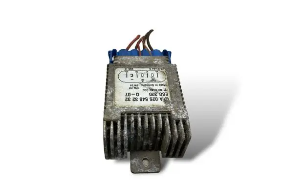 Mercedes-Benz A W168 Coolant fan relay A0255453232