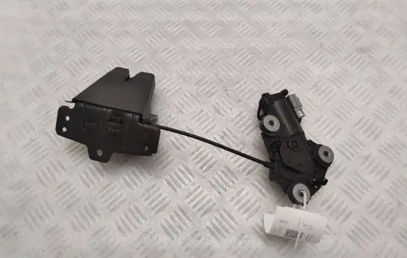 Volvo S90, V90 Tailgate/trunk/boot lock/catch/latch 31349975