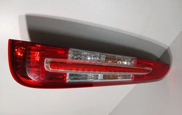 Ford C-MAX I Rear/tail lights