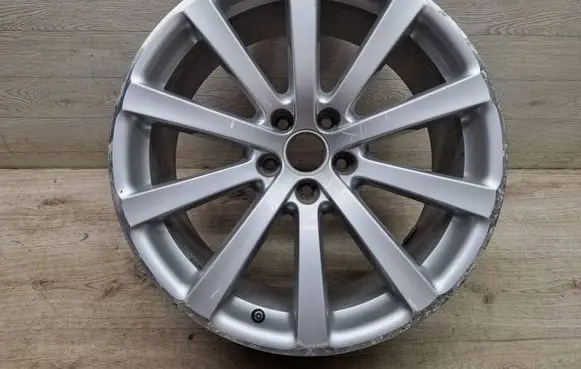 Volkswagen Tiguan R19 alloy rim 5N0601025K