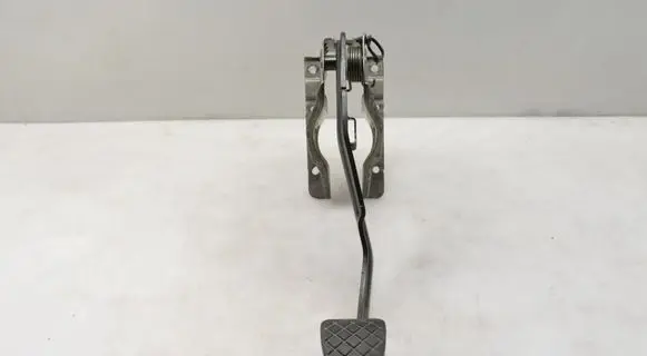 Volkswagen Amarok Brake pedal 2H0721057D