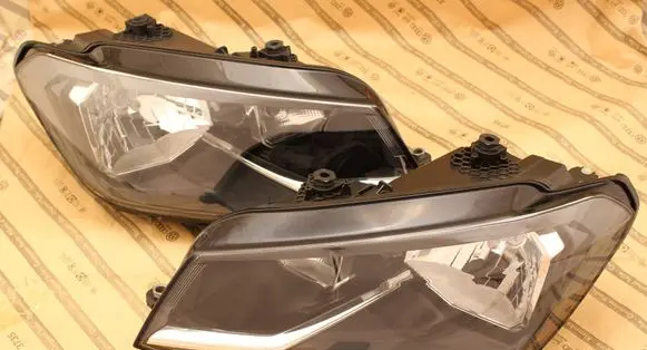 Volkswagen Caddy Headlights/headlamps set 2K1941015A 2K1941016B
