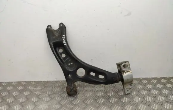 Volkswagen Tiguan Front lower control arm/wishbone