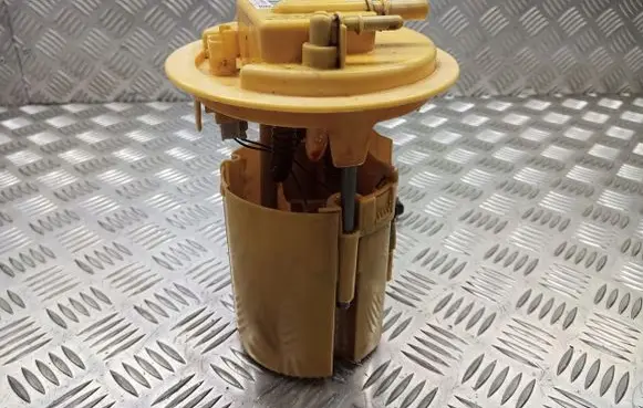 Citroen C4 I Picasso Mechanical fuel pump 968499580