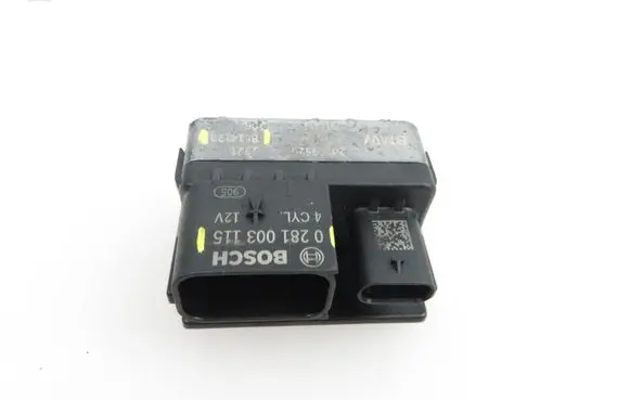 BMW 2 F45 Glow plug pre-heat relay 8514120 0281003115