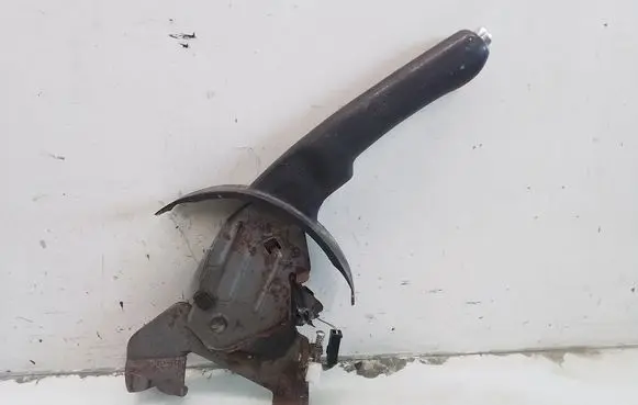 Nissan Terrano Handbrake/parking brake lever assembly
