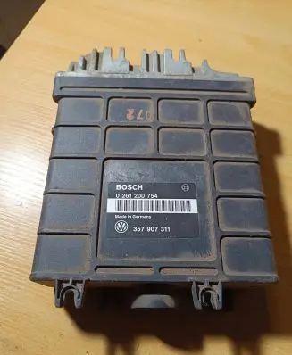 Volkswagen Golf II Engine control unit/module 357907311 0261200754