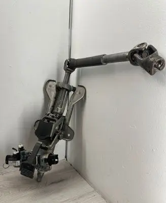Mazda 2 Steering wheel axle