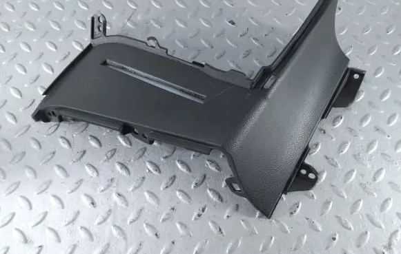 Dashboard lower bottom trim panel