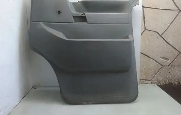Volkswagen Transporter - Caravelle T4 Front door card panel trim