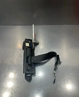 Volvo V50 Front seatbelt 31320495