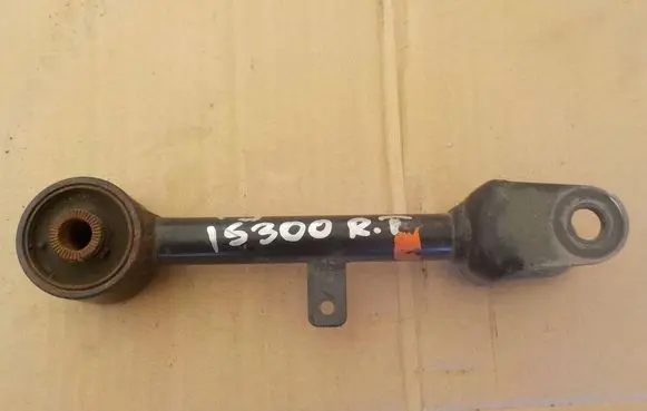 Lexus IS 200-300 Rear control arm 65566556