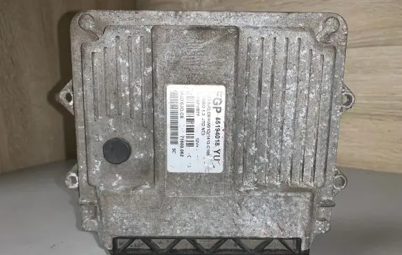 Opel Combo C Engine control unit/module 55194018 71600062 5FKSFVB7F