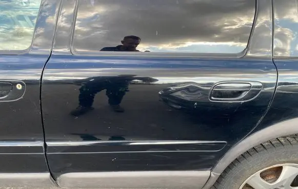 Volvo XC70 Rear door