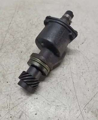 Volkswagen PASSAT B5 Vacuum pump 028207A