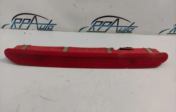 Volkswagen PASSAT B6 Third/center stoplight 1K6945097B