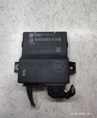 Audi Q7 4L Gateway control module 4F0907468P