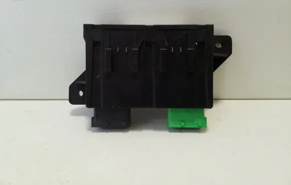 Opel Vivaro Other control units/modules 9807499880