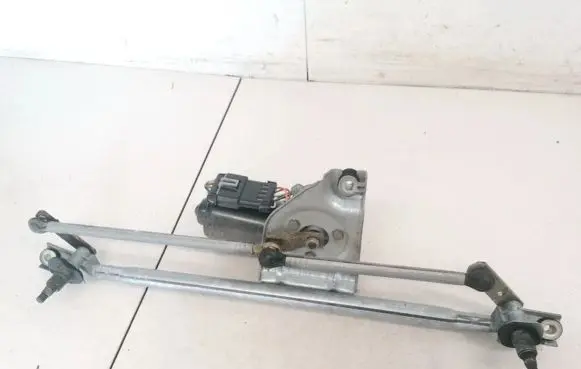 Opel Corsa B Front wiper linkage and motor