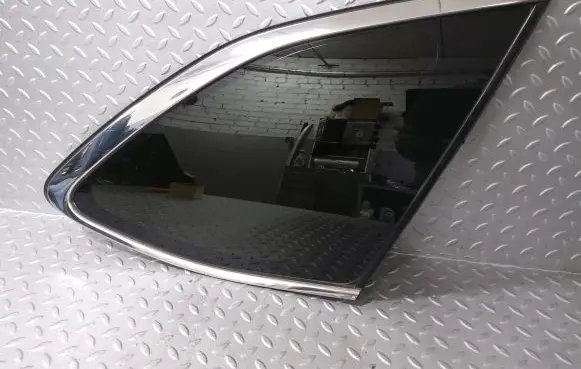 Subaru Outback (BS) Rear side window 65209AL020