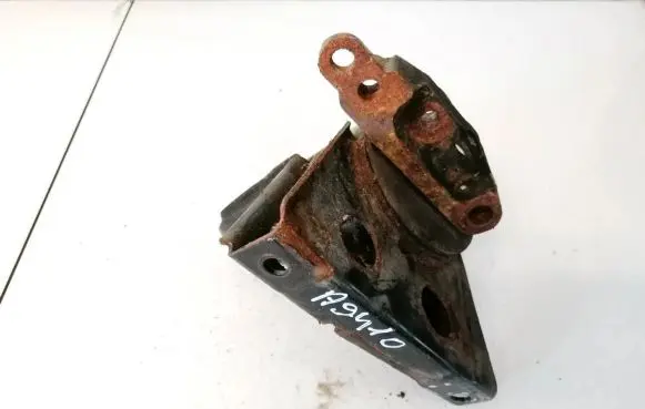 Nissan X-Trail T30 Engine mount bracket rn62490lb rn-6249-0lb