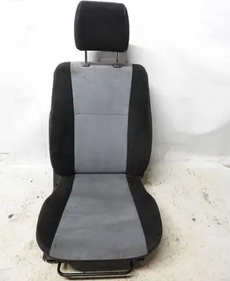 Suzuki SX4 Front passenger seat 