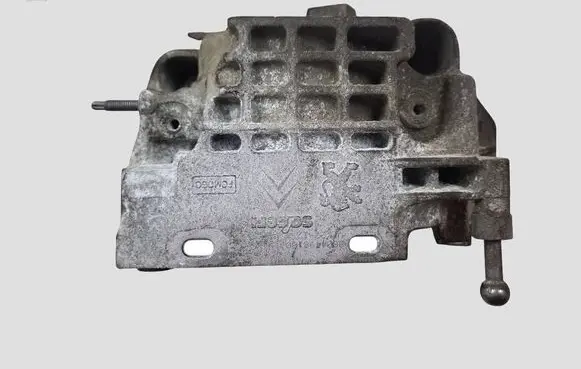 Peugeot Boxer Fuel filter housing 9804498180