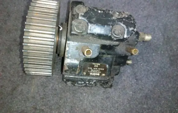 Alfa Romeo 156 Fuel injection high pressure pump 044501000646452570 186169