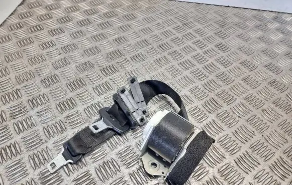 Ford S-MAX Middle seatbelt (rear) 611B68N