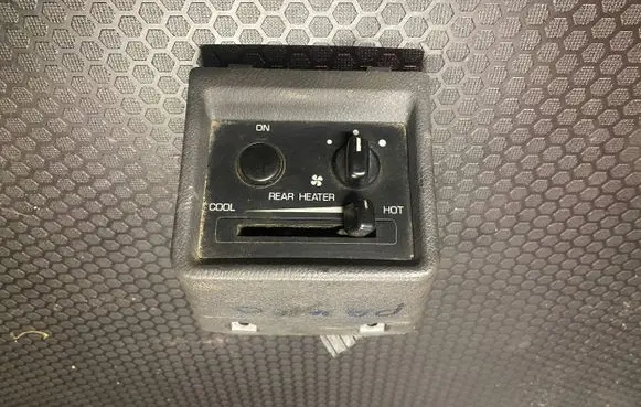 Mitsubishi Pajero Climate control unit