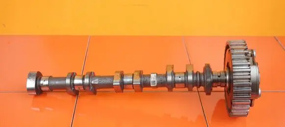 Ford Focus Camshaft CM5GFF 18MB44