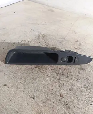 Volvo S40, V40 Electric window control switch 30889753 01W035