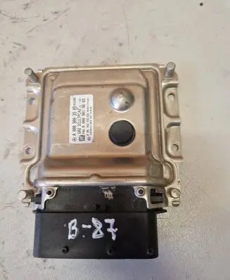 Mercedes-Benz E C207 W207 Adblue control unit A0009003909 A0009019603 0281032558