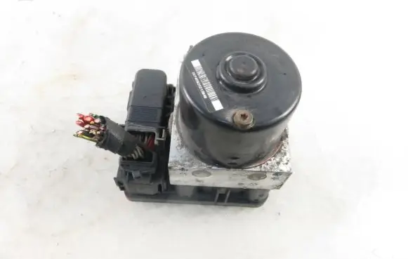 Volvo V50 ABS Pump 10096004173 30672506A