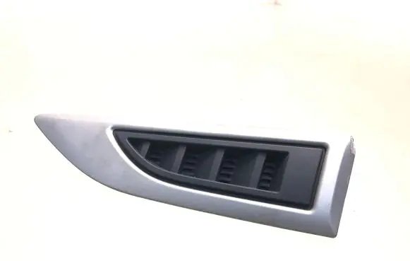 Chevrolet Captiva Fender grill 95027406