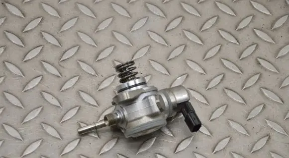 Fuel injection high pressure pump
