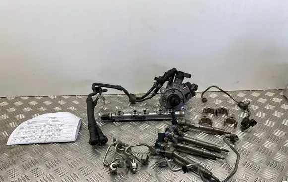 Mini One - Cooper Coupe R56 Fuel injection system set 8506902 0445110401 7823460