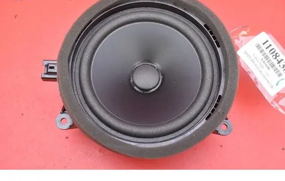 Volvo V60 Subwoofer speaker 31489120