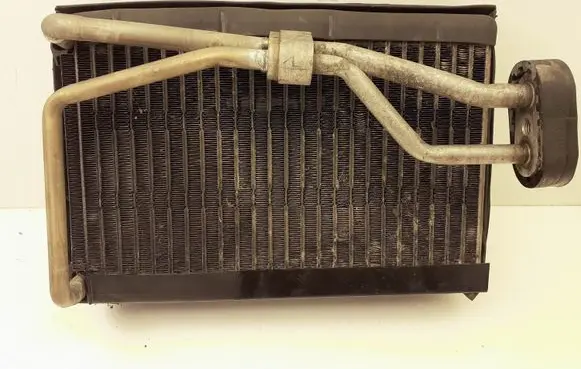 Audi A8 S8 D2 4D Air conditioning (A/C) radiator (interior) 4D0898037A