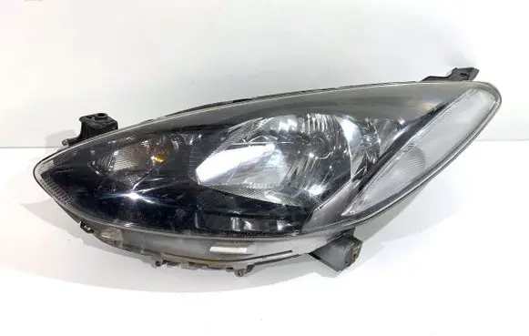 Mazda 2 Headlight/headlamp